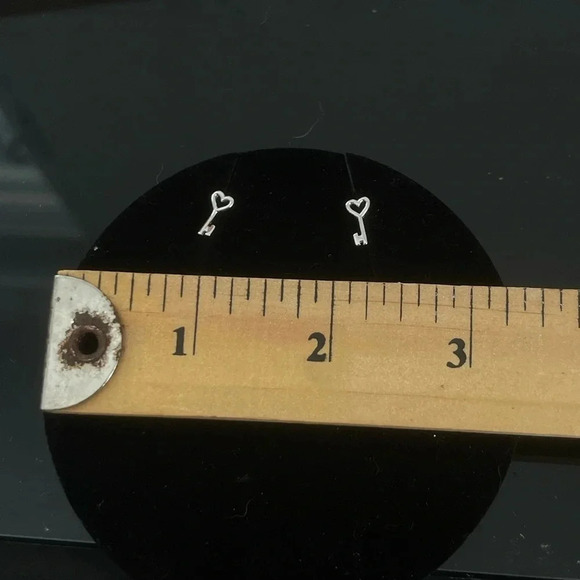 925 Sterling Silver Heart Key Earrings - Picture 6 of 8